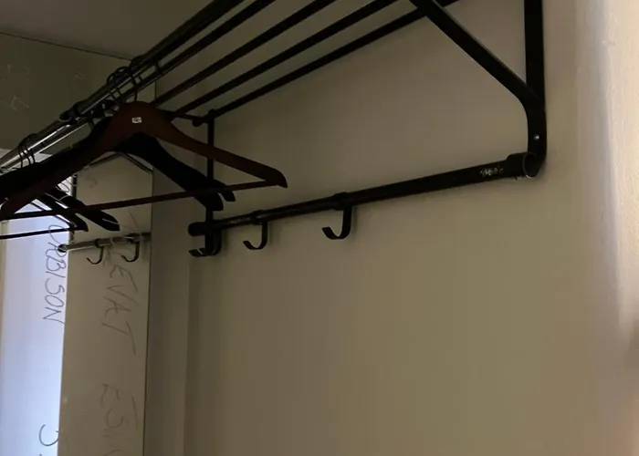 Vanha Kanttorila ,huone B Pohjakerroksessa Loviisa